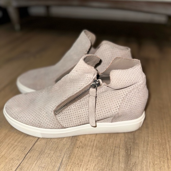 Steven Madden - Women's Caliber Sneakers - Picture 1 of 4